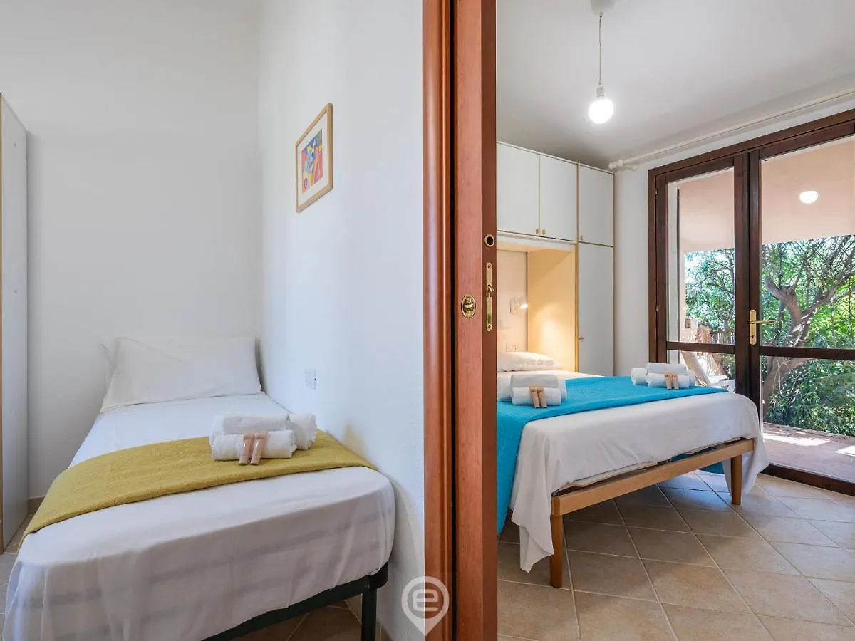 Casa de Férias Sunny Garden House Vila Simius